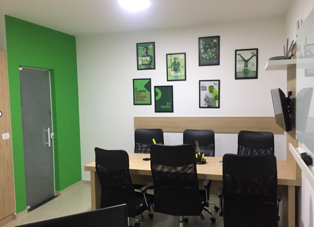 Sala do time comercial na fase Stone